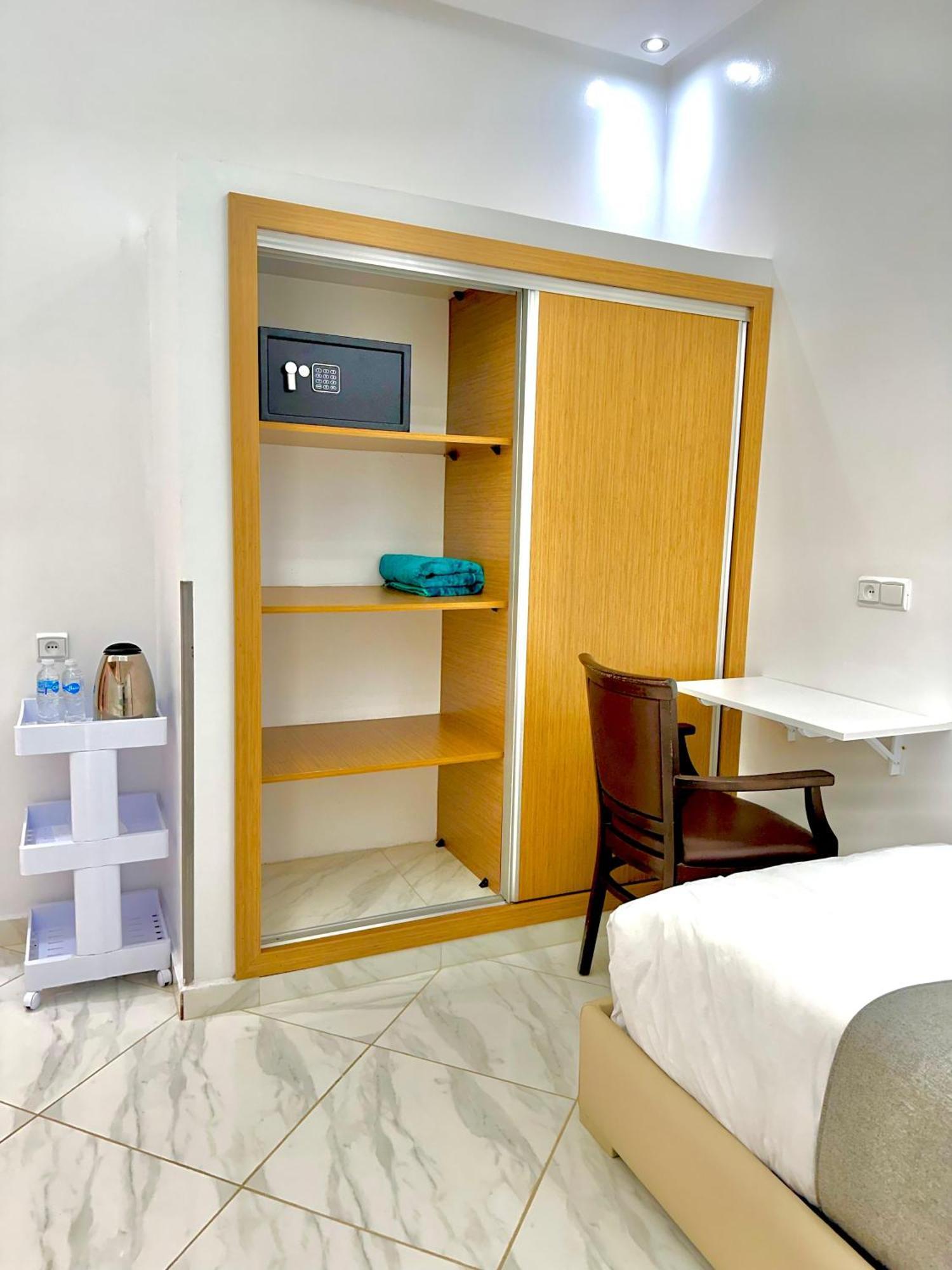 Hotel Apartment America ダフラ エクステリア 写真